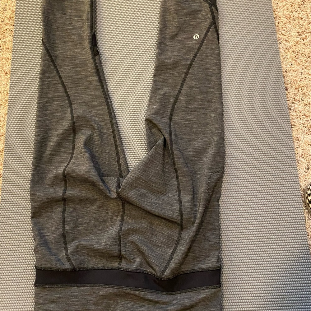 Lululemon leggings - gray and black, size 6